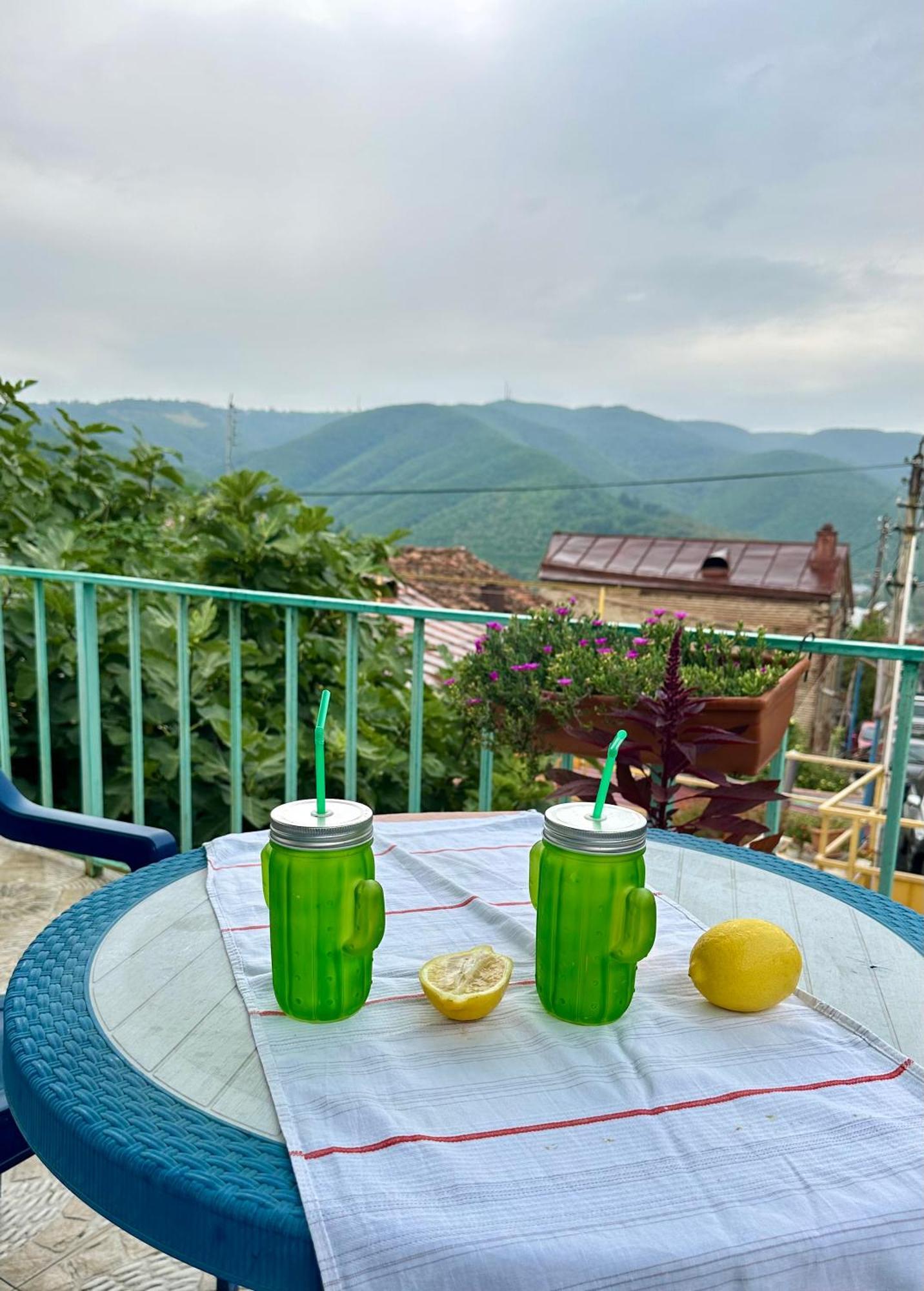 Hotel Golden Lion Sighnaghi Esterno foto