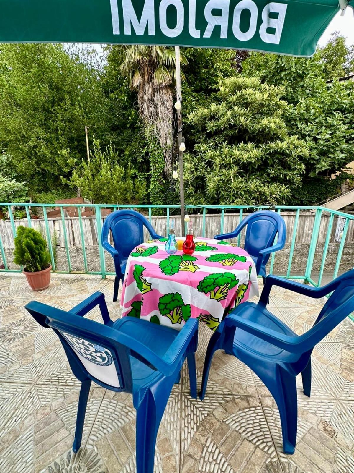 Hotel Golden Lion Sighnaghi Esterno foto